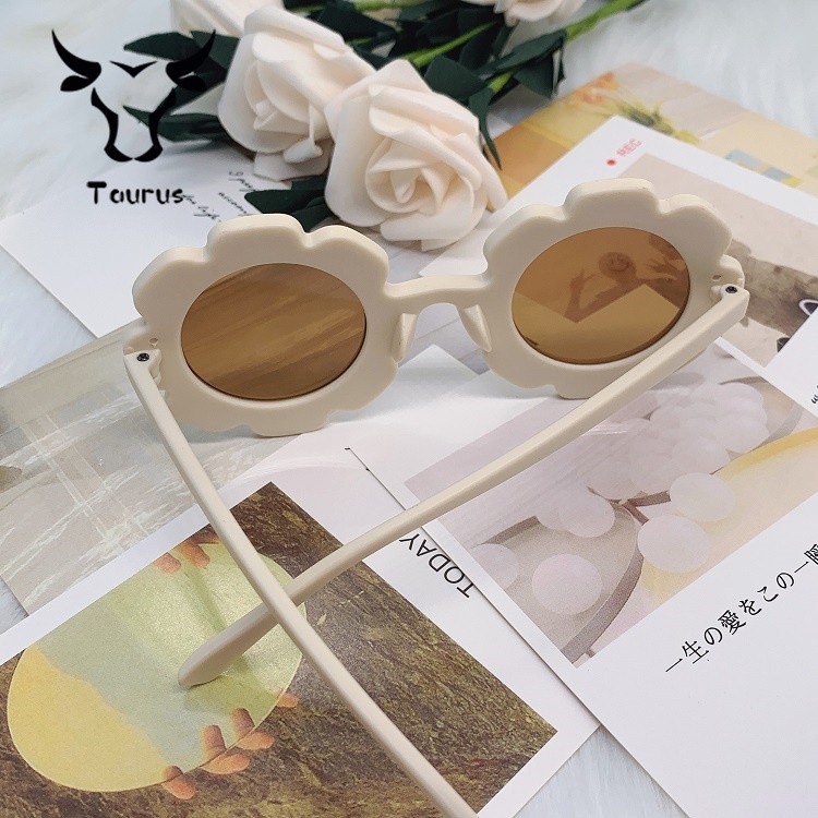 (Bán Buôn Sỉ) Kính Mát, Kiếng Mát Hình Hoa Chống Tia UV Cho Bé