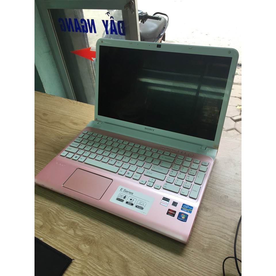 Hot Hot Laptop Sony vaio SVE15 Sang chảnh chíp core i5-3210M/4GB/HDD 320GB Cạc HD 4000 game mượt. Tặng chuột không dây | BigBuy360 - bigbuy360.vn