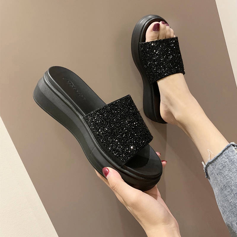 Dép Sandal Đế Dày Đính Đá Thời Trang Xuân Hè Phong Cách Mới