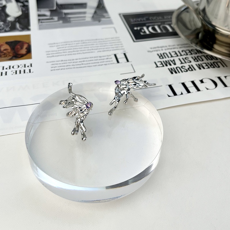 Khuyên Tai Hình Bướm Đính Đá Sang Trọng Cho Nữ