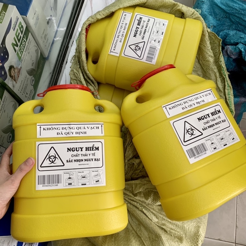 BÌNH HỦY KIM TIÊM NHỰA 6,8 LÍT & 1,5 LÍT HỘP ĐỰNG KIM AN TOÀN RÁC THẢI Y TẾ