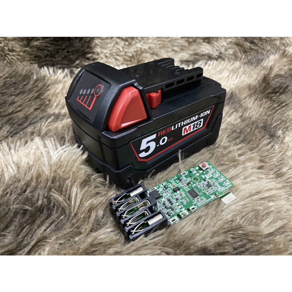 Vỏ mạch Milwaukee M18 5S 18V cân bằng, Led báo pin và nhận sạc zin.