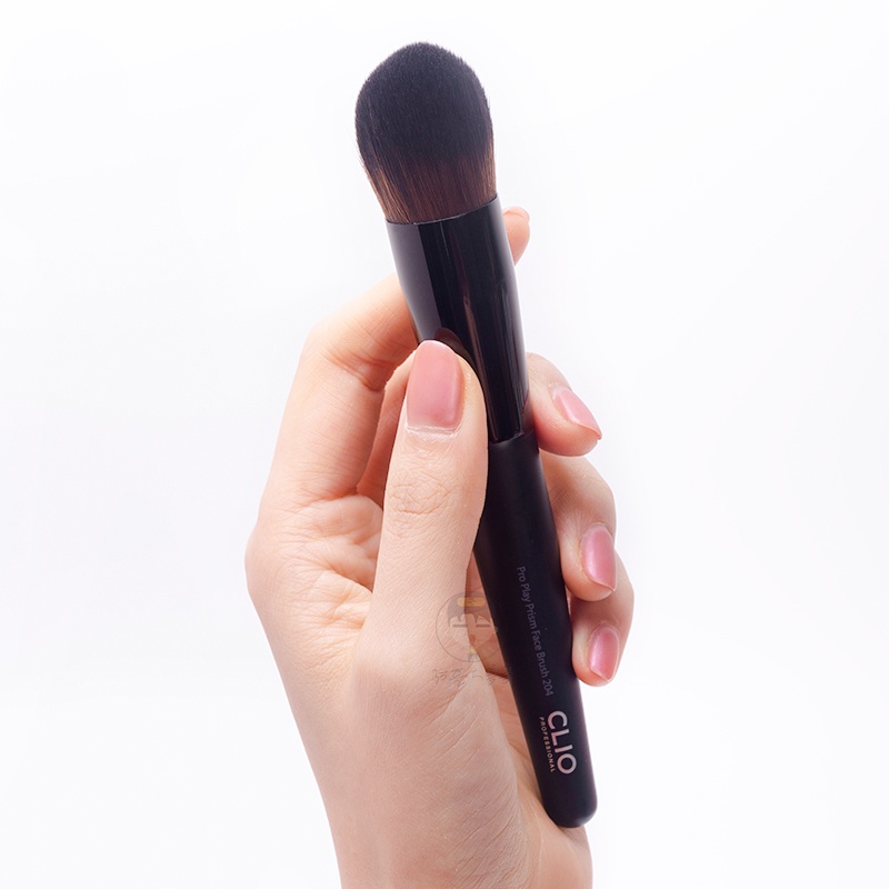 Cọ Makeup Đa Năng Clio Pro Play Prism Face Brush 204