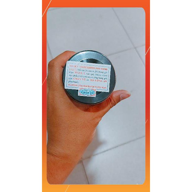Chai Xịt bóng đa năng như gỗ , dàn áo xe máy , xe hơi , vỏ xe ...THương hiệu việt nam Wax 1