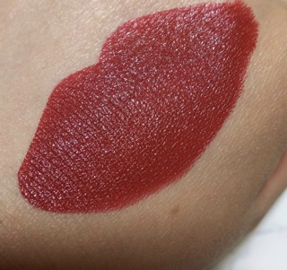 Son thỏi Colourpop Lux màu Liquid Courage