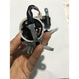 Ổ khoá 2 cạnh xe Sirius yamaha