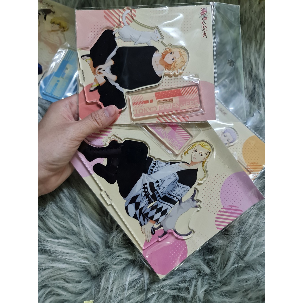 Mô hình standee nhựa Tokyo Revengers w/ Cat
