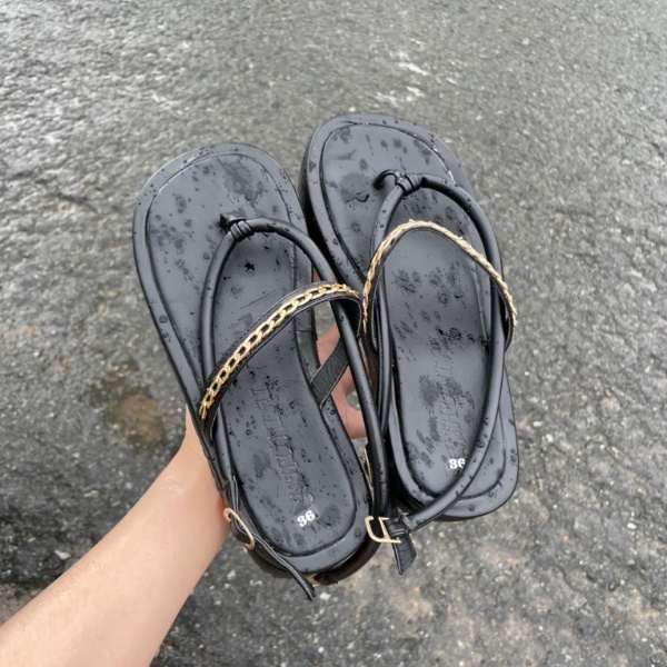 Sandal đế đúc quai kẹp khóa cài, chất da mềm mịn đi siêu êm chân (PLD27)