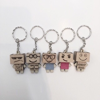 Móc khoá hình người gỗ cute hình ngẫu nhiên
