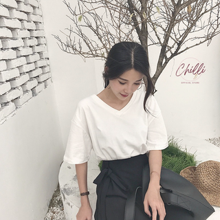 Áo phông nữ, áo thun nữ cổ tim basic dáng suông (hàng Quảng Châu)  P944