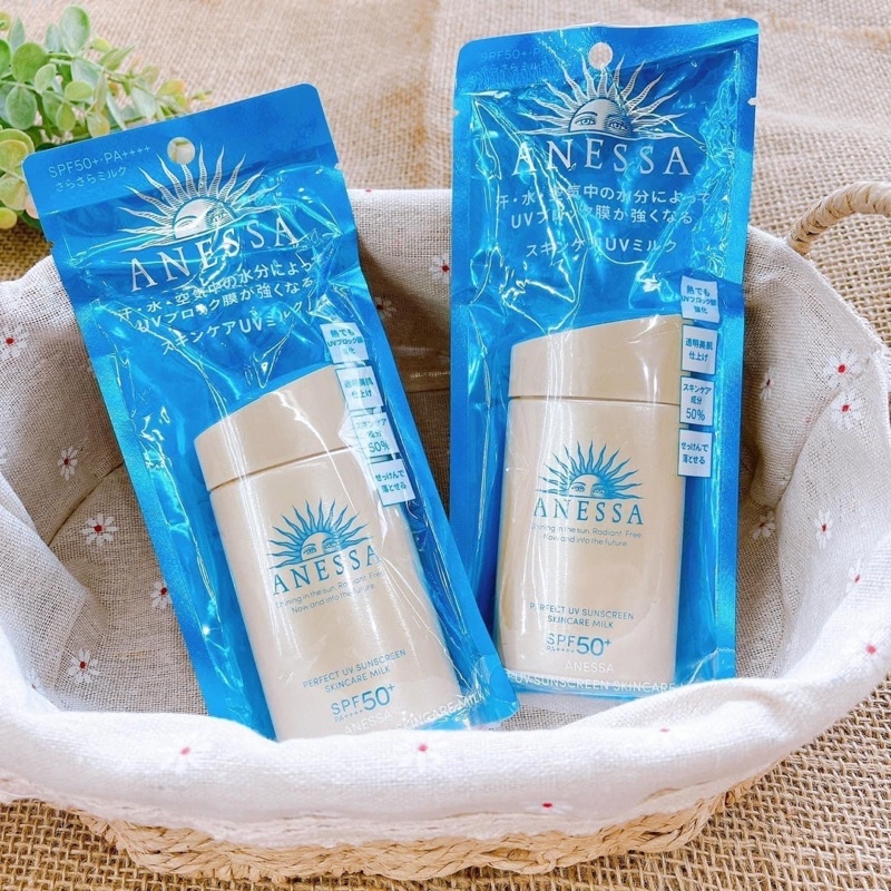 Bộ đôi chống nắng bảo vệ hoàn hảo Anessa Perfect UV Sunscreen Skincare Milk 60ml và 90g.