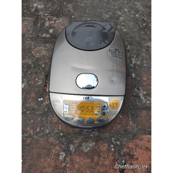 Nồi cơm nội địa Nhật ZOJIRUSHI NP-VC10 (1.0L)