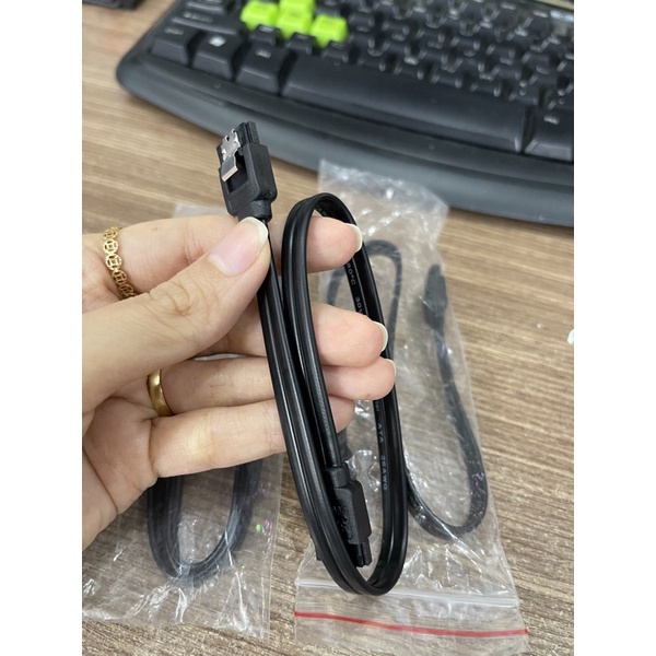 Dây Sata 3 đen, Sata III 6 Gbps gắn cho SSD, HDD hàng xịn new 100%, đi theo main