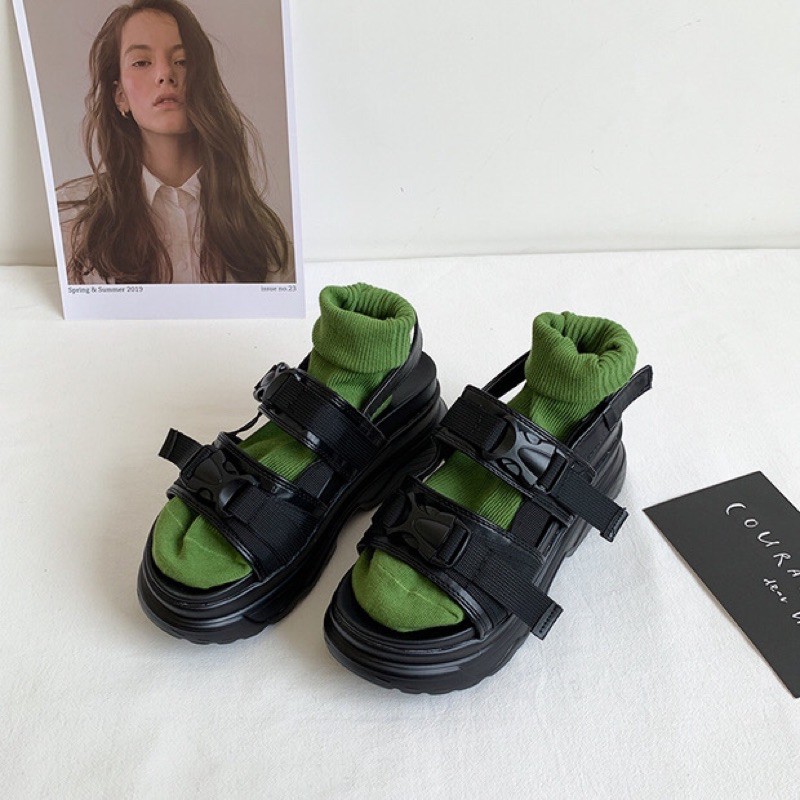 sandal đế cao ulzzang