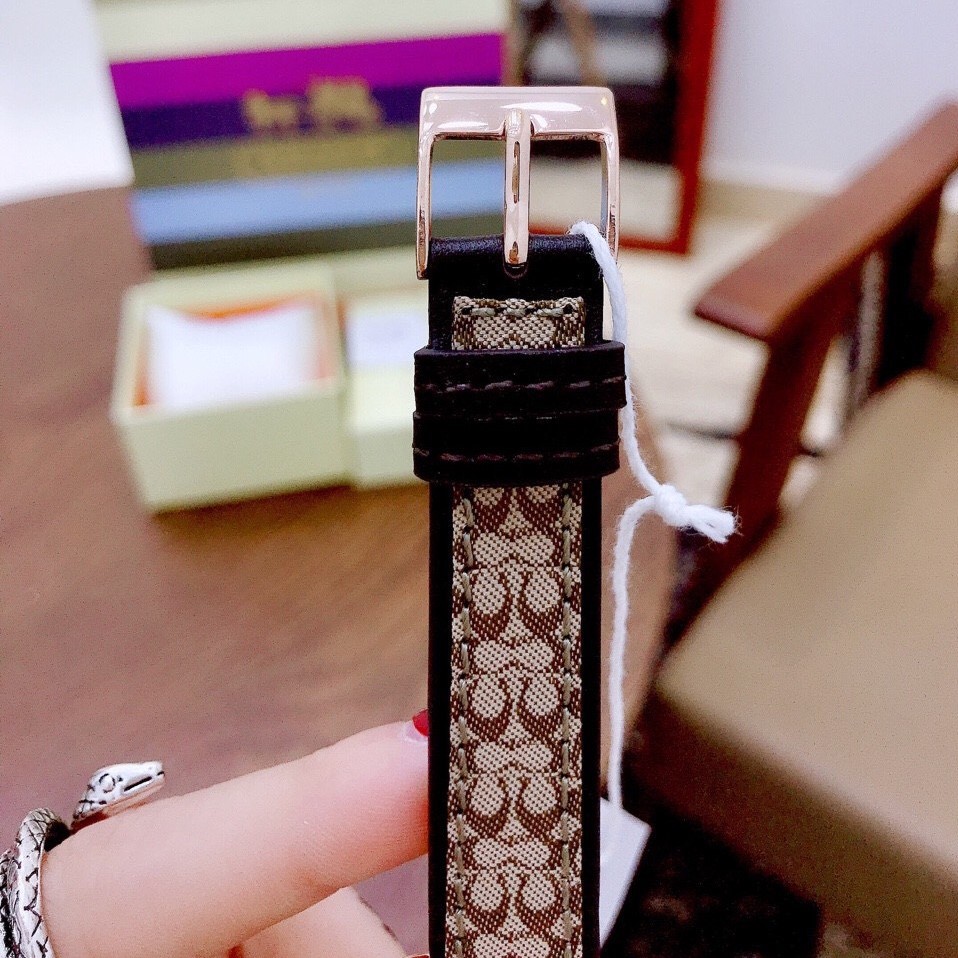 Đồng Hồ Coach Nữ Dây Da 35mm Mặt Đính Đá - Vàng Hồng - Chính Hãng