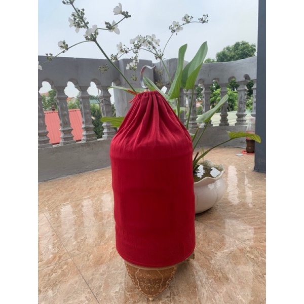 Áo lồng khuyên đỏ