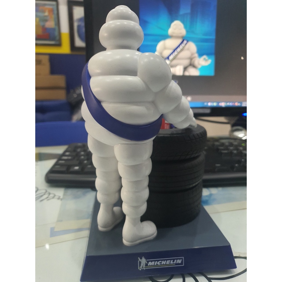 ỐNG ĐỰNG BÚT MICHELIN MAN