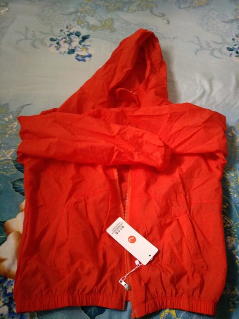 Áo gió chất đẹp kiểu dáng trẻ trung ảnh thật | BigBuy360 - bigbuy360.vn