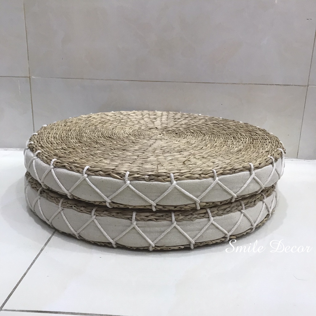 Đệm cói ngồi bệt hình tròn đàn hồi Smile Decor trang trí homestay , camping - D40 x H5 cm