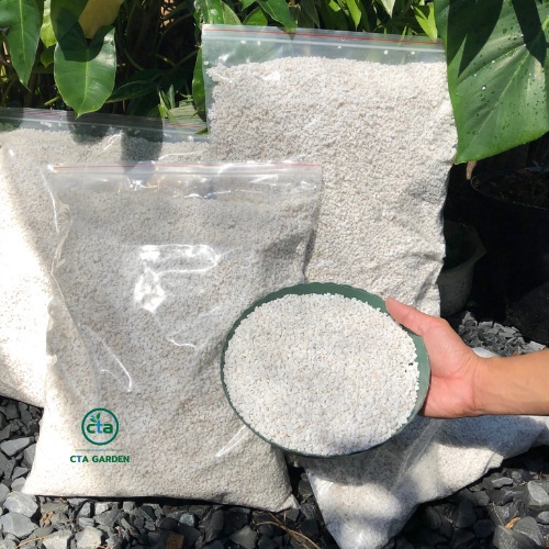 Đá Perlite - Đá Trân Châu từ CTA Garden với túi chiết lẻ trọng lượng 1kg tiện dụng và gọn nhẹ