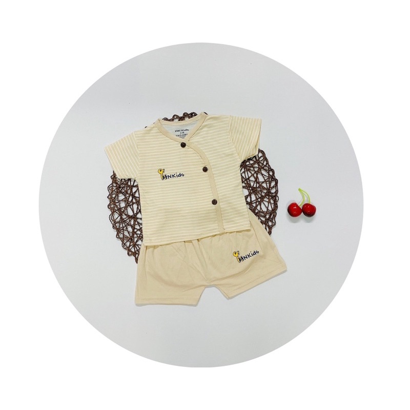 Bộ tay ngắn nút lệch cài chéo Petit sợ tre HNkids, Bộ tay ngắn cho bé sơ sinh bé trai bé gái