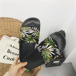 dép lá ( oder hàng Quảng Châu)