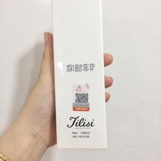 Chai xịt chống nắng V7
