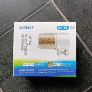 Máy cho cá ăn tự động