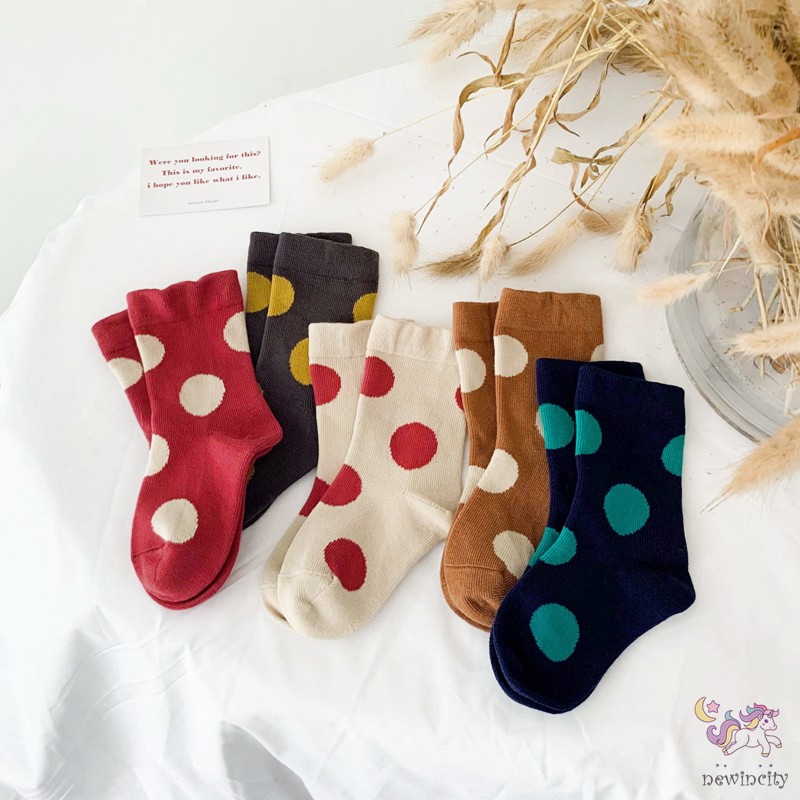 Tất Hoạ Tiết Chấm Bi Phong Cách Hàn Quốc Cho Bé