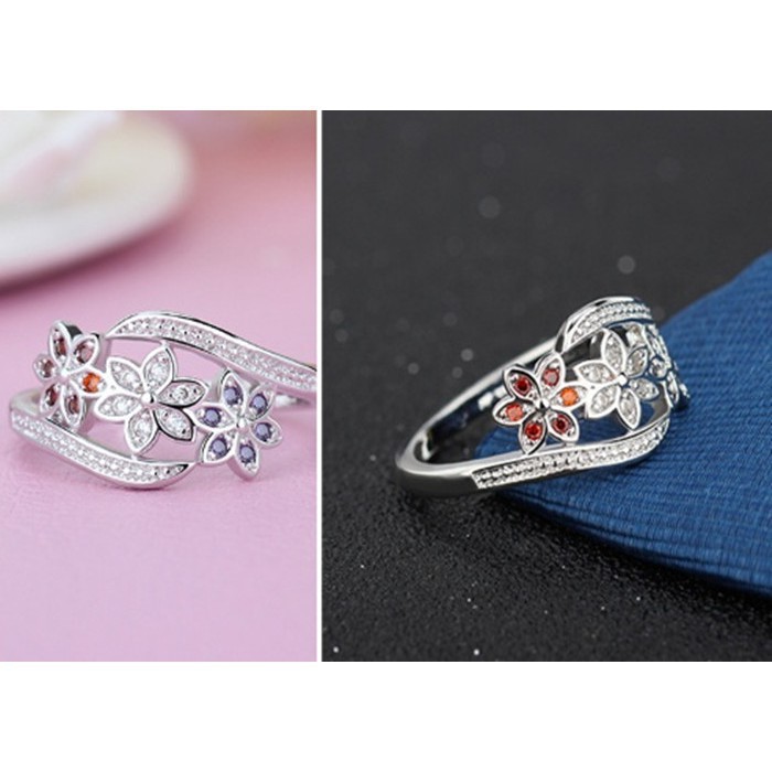 Nhẫn thiết kế 3 hoa CZ