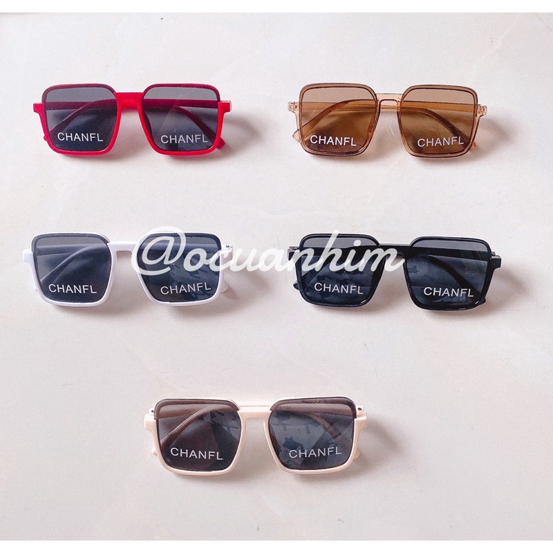 Kính vuông hot hit cho bé