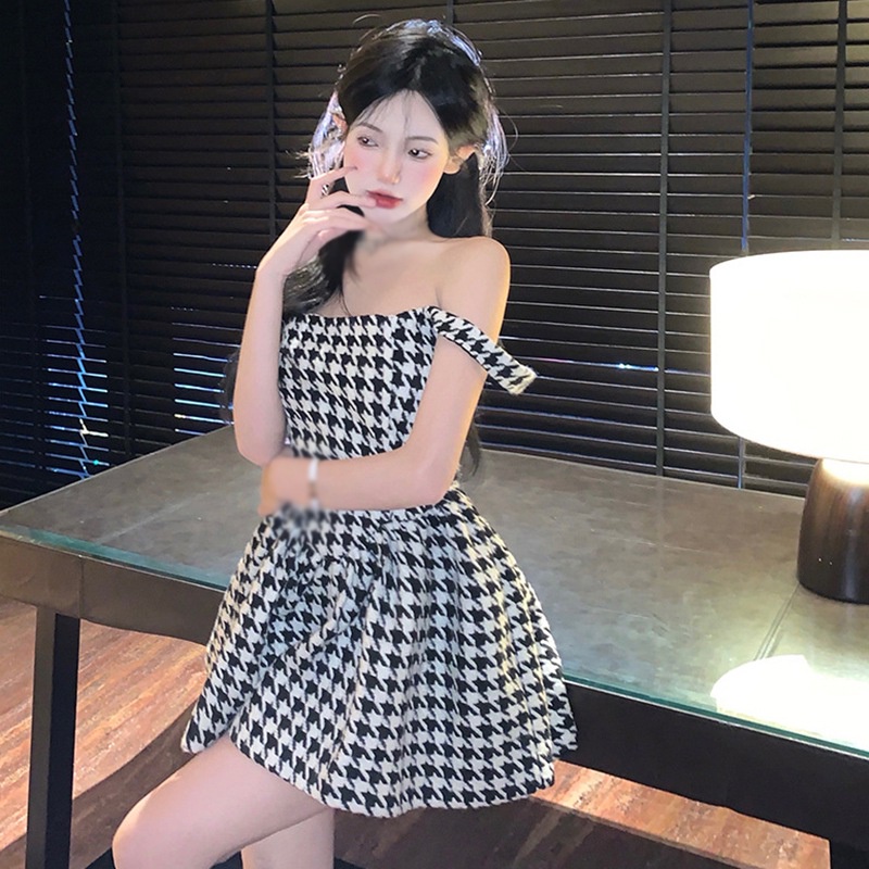 Đầm Hai Dây Ngắn Dài Ngang Gối Họa Tiết Răng Cưa Thời Trang Mùa Hè Cho Nữ