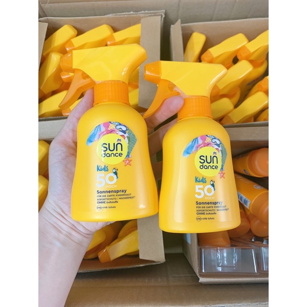 Xịt chống nắng trẻ em dạng sữa Sun Dance Kids Sonnenspray SPF 50