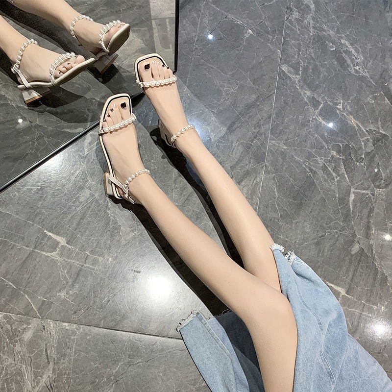 Giày Sandal Gót Vừa Dày Vừa Quai Đính Ngọc Trai Thời Trang Mùa Hè Dành Cho Nữ 2022