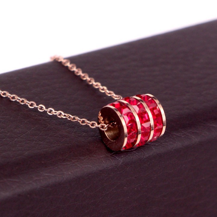 Dây Chuyền Đá Đỏ Titan Không Đen TT 1950