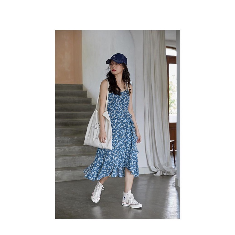 Đầm hai dây màu xanh dương in họa tiết hoa phong cách thời trang Pháp dành cho nữ