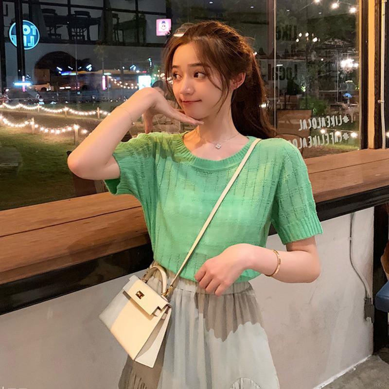 Áo thun cổ cao tay dài dáng ôm màu trơn