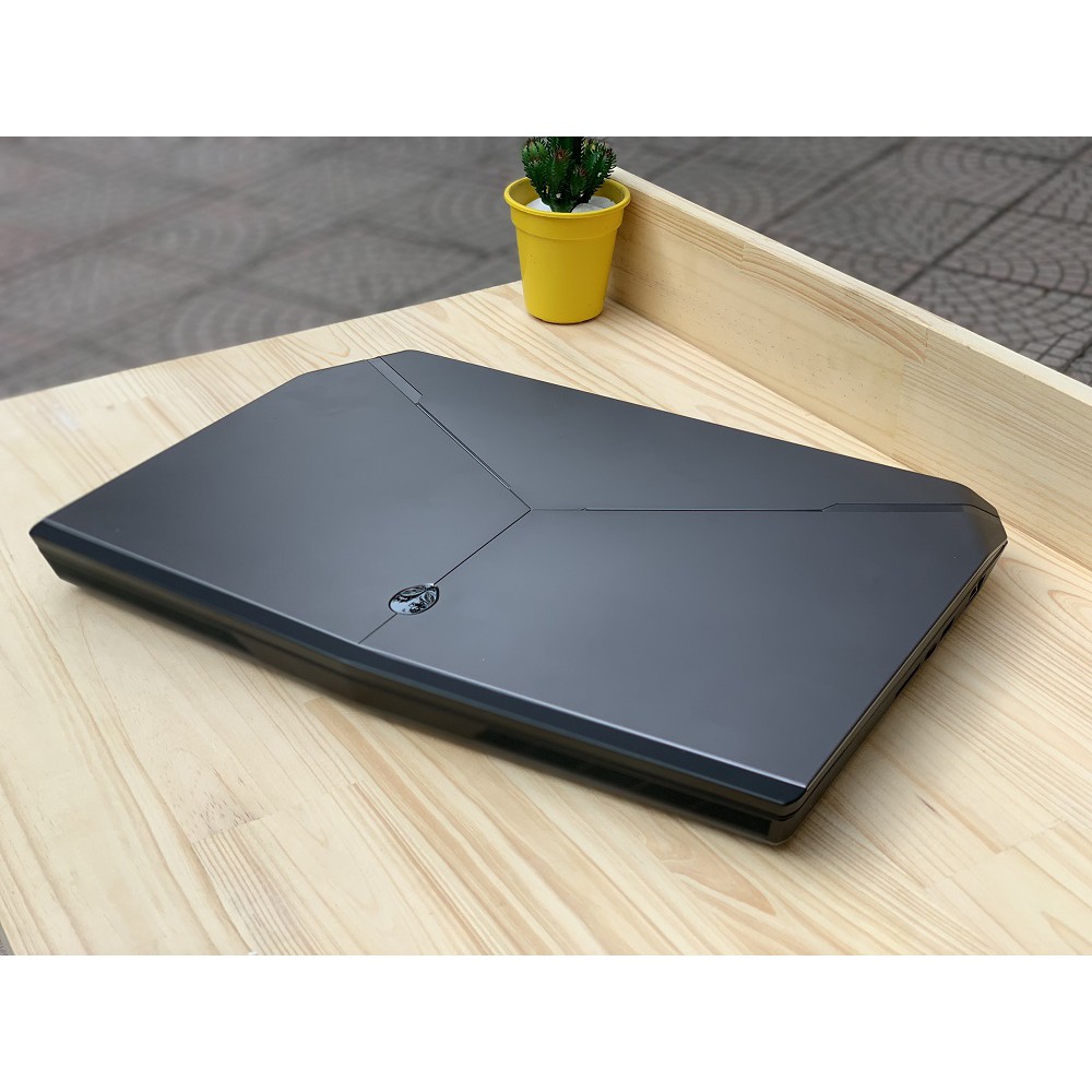 Máy tính xách tay Dell Alienware 15R2 : I7-6700HQ | DDR4 16G | SSD 128G + HDD 1Tb | GTX 970M | 15.6FullHD likenwe | ALW