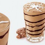 Siro Socola Dâu Tây Caramel hiệu Hersheys chai 680G