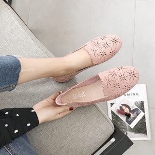 Giày lười đục lỗ hoa