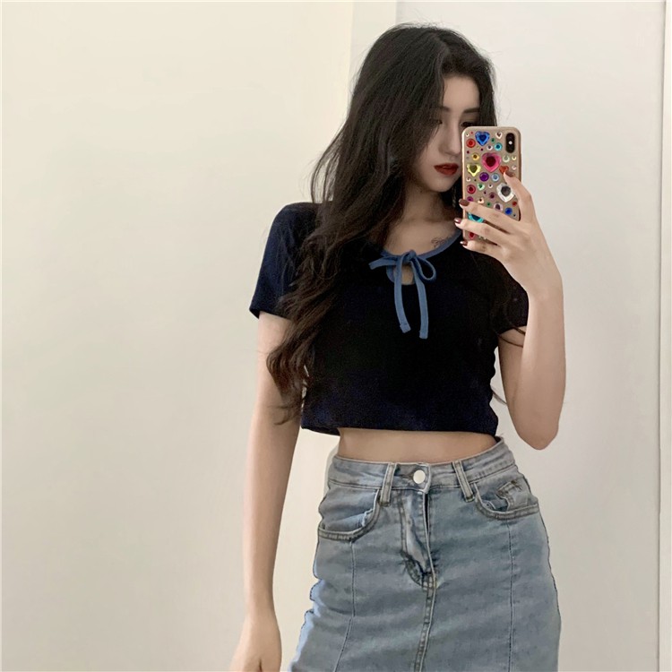 Áo croptop buộc nơ tay ngắn Pandinee