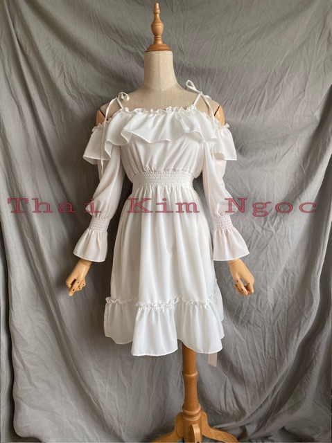 Đầm trắng trễ vai bèo xinh xắn KT | BigBuy360 - bigbuy360.vn