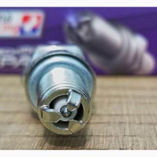Bugi chân dài UMA RACING (Iridium) dành cho các dòng xe phổ thông