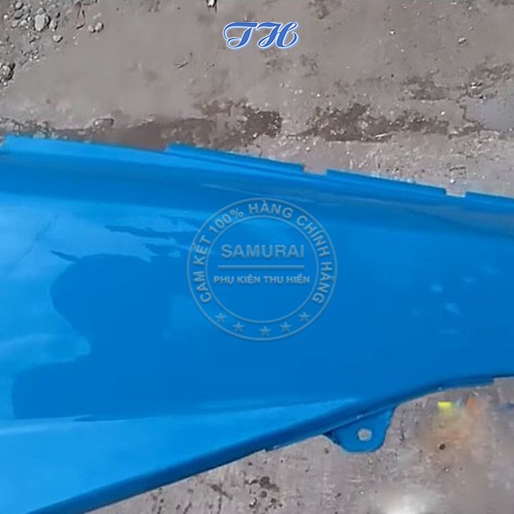 Sơn Xịt Samurai chuyên dùng cho xe máy màu màu xanh dương nhạt 371 chống cháy, chống rạn nứt, vòi xịt chống chảy