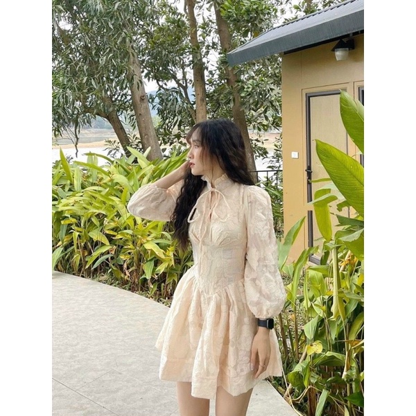 ❤Đầm hoa nổi cutout ngực tay dài ✨✨