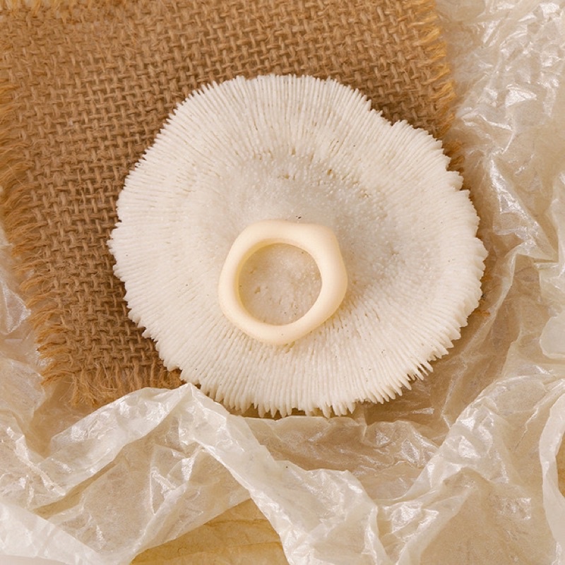 Nhẫn nhựa vintage hottrend