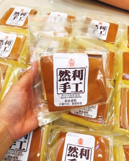 Bánh bông lan mông to mịn màng