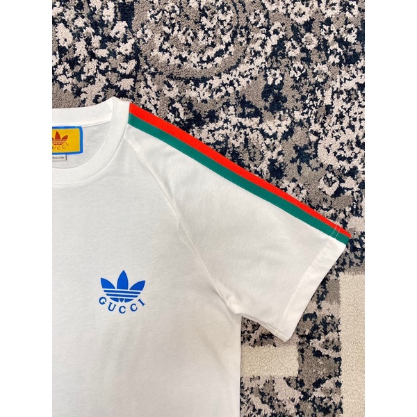 Áo thun ngắn tay cổ tròn unisex màu trắng logo thương hiệu Adidas x Gucci GC/GG cao cấp