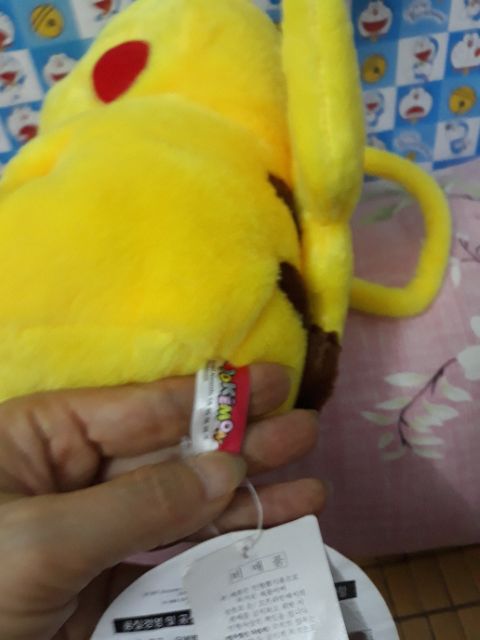 Túi gấu bông Pikachu cực xinh, mới 99%, đựng đc 2 hộp sữa💟💟💟