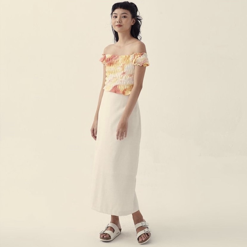 Áo kiểu trễ vai And Above Orange Off-shoulder Top